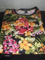 Kleurrijk Bloemen T-Shirt met korte mouwen in de maat M., Ophalen of Verzenden, Nieuw, Maat 52/54 (L)