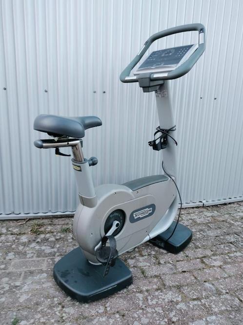 Technogym upright bike led, Sport en Fitness, Fitnessapparatuur, Gebruikt, Hometrainer, Benen, Metaal, Ophalen