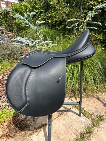 Wintec 500 jump hart 17,5 inch zwart beschikbaar voor biedingen