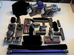 Dyson v6 2x en borstels en muurbeugel en laders, Witgoed en Apparatuur, Stofzuigers, Gebruikt, Stofzuiger, Ophalen of Verzenden