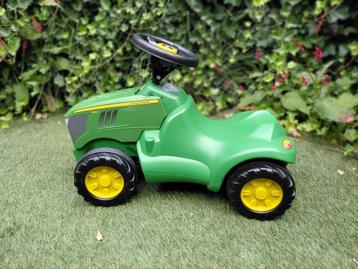 Tractor beschikbaar voor biedingen