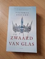 Boek victoria aveyard zwaard van glas deel 2 young adult ya, Boeken, Fantasy, Ophalen of Verzenden, Zo goed als nieuw