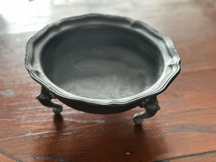 Tinnen (fruit) schaal op 3 pootjes met engelmerk, Antiek en Kunst, Antiek | Tin, Ophalen of Verzenden