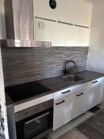 Complete keuken beschikbaar voor biedingen