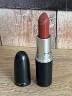 Mac Satin Lipstick Retro, Ophalen of Verzenden, Zo goed als nieuw, Rood, Lippen