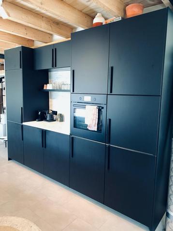 Ikea Kungsbacka Zwarte Keukenfronten & Bedekkingspanelen beschikbaar voor biedingen
