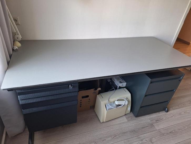 BUREAU (Kantoorkwaliteit!) + ladeblok, Huis en Inrichting, Bureaus, Zo goed als nieuw, Bureau, In hoogte verstelbaar, Ophalen of Verzenden