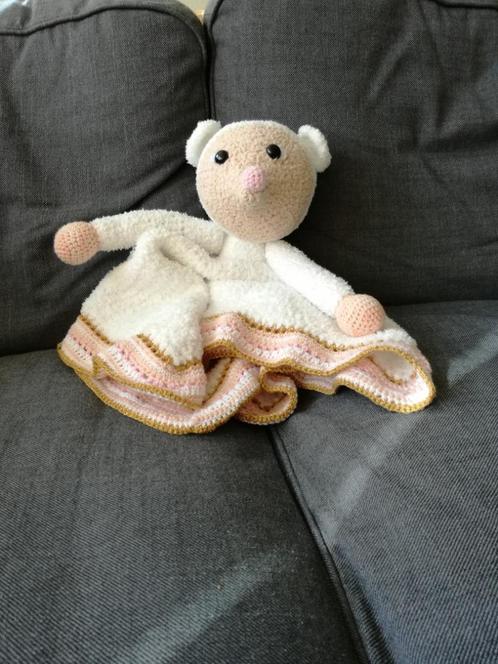 Woolytoons gehaakte knuffeldeken Mila Muis, Kinderen en Baby's, Speelgoed | Knuffels en Pluche, Nieuw, Overige typen, Ophalen