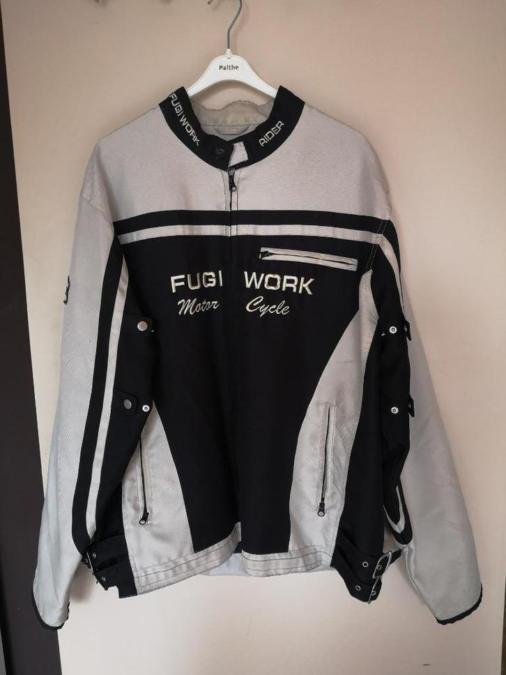 Sportieve heren jas - zwart/ crème, Kleding | Heren, Jassen | Zomer, Gedragen, Overige maten, Zwart, Ophalen of Verzenden