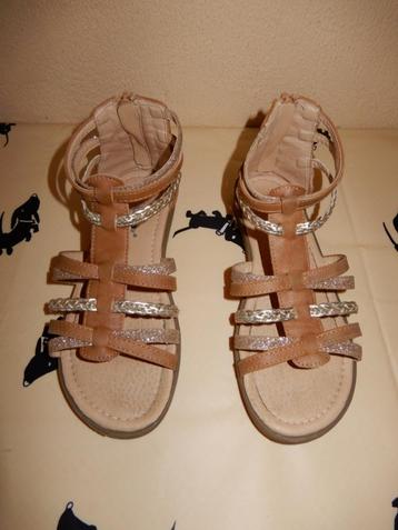 Blue box sandalen / schoenen met dichte hiel mt 35 beschikbaar voor biedingen