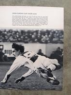 Johan Cruyff:  Dukla Praag - Aiax  2-1 1967, Ophalen of Verzenden, Zo goed als nieuw, Ajax, Poster, Plaatje of Sticker