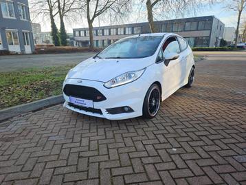 Ford FIESTA 1.6 ST1 134KW 182PK MOOIE AUTO beschikbaar voor biedingen