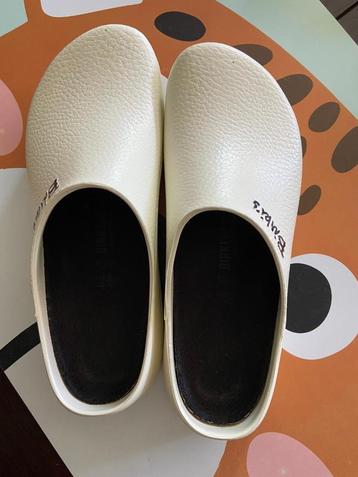 Birkenstock sliper beschikbaar voor biedingen