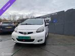Toyota Aygo 1.0-12V Automaat, Auto's, Gebruikt, 4 stoelen, Origineel Nederlands, Bedrijf