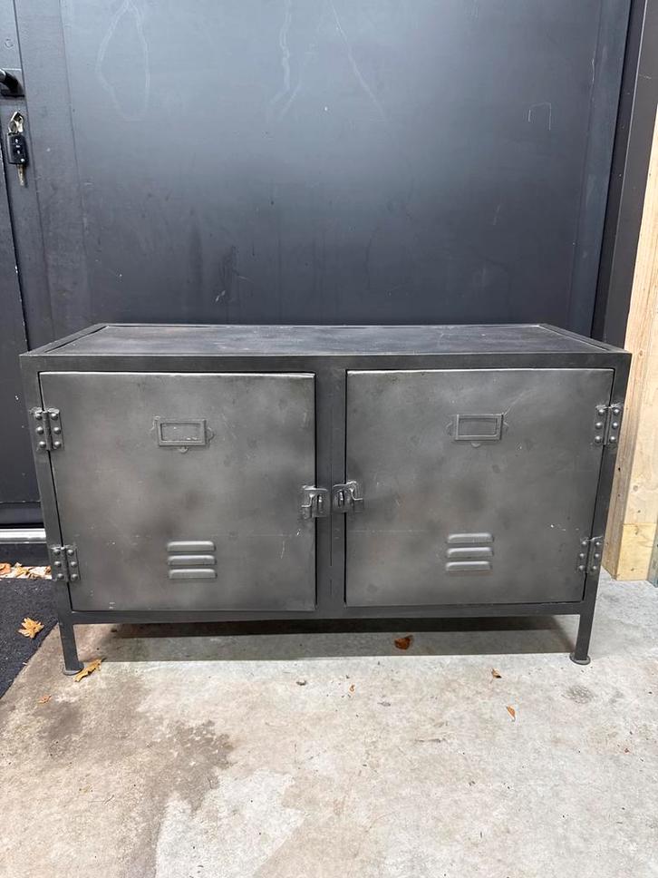 Stalen Dressoir Kast Giga Meubel - 100cm, Huis en Inrichting, Kasten | Dressoirs, Gebruikt, 100 tot 150 cm, 25 tot 50 cm, Met deur(en)