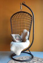 Vintage rotan egg chair, hangstoel in stalen standaard, Ophalen, Gebruikt, Rotan, Vintage