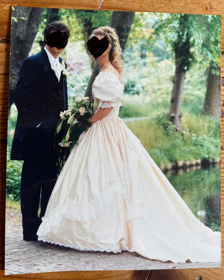 Prachtige, echt zijden! Engelse trouwjurk - maat 38/40, Kleding | Dames, Trouwkleding en Trouwaccessoires, Zo goed als nieuw, Trouwjurk