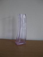 Lila/roze glazen bloempot hoogte 23,5 cm / 4x3,4 cm bovenka, Overige kleuren, Ophalen of Verzenden, Minder dan 50 cm, Glas