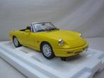 Alfa Romeo Spider 2.0 geel 1:18 Laudo, Hobby en Vrije tijd, Modelauto's | 1:18, Ophalen of Verzenden, Nieuw, Auto, Bburago