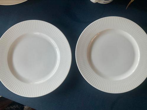 2 Blue amber ontbijtborden Blokker als nieuw /diameter 23.0, Huis en Inrichting, Keuken | Servies, Zo goed als nieuw, Bord(en)