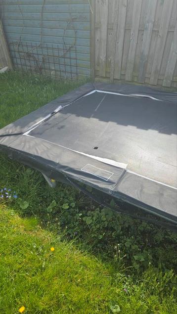 Salta Trampoline  beschikbaar voor biedingen