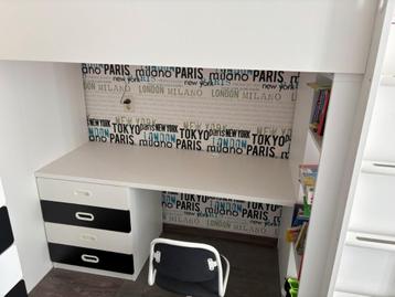 IKEA Hoogslaper met bureau, bureaustoel, bureaumat + matras beschikbaar voor biedingen