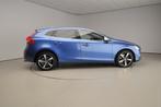Volvo V40 1.5 T3 Polar+ Sport | Panoramadak | Trekhaak | Cam, Auto's, Euro 6, 4 cilinders, 700 kg, Blauw