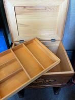 Zweedse vintage naaikist / handwerktafel., Antiek en Kunst, Ophalen of Verzenden