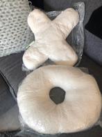 Witty teddy donut en kruis kussens (nieuw), Nieuw, Ophalen of Verzenden, Wit