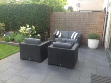 Robuuste louncheset met dikke stevige kussens, zit 15 cm, .  beschikbaar voor biedingen