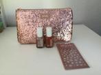 Nieuw essie nagellak set met glitter tasje, Sieraden, Tassen en Uiterlijk, Uiterlijk | Cosmetica en Make-up, Ophalen of Verzenden