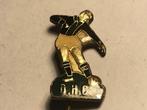 Epoxy D.H.C. VOETBALCLUB DELFT Speld (Geel/Zwart/Groen)., Verzamelen, Speldjes, Pins en Buttons, Verzenden, Zo goed als nieuw