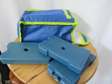 blauw neon  koeltasje met 3 koelelementen beschikbaar voor biedingen