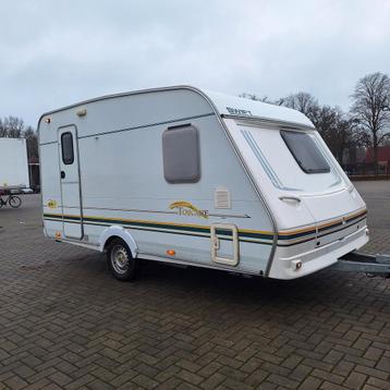 Swift Toscane 410, Voortent+Luifel, Frans bed, Koelkast zgan