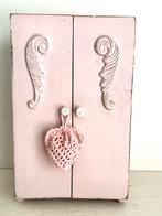 Vintage houten poppen kledingkast roze, Ophalen, Gebruikt, Pop