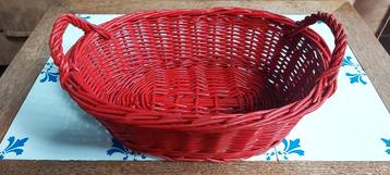 Vintage Rood Rotan Broodmandje beschikbaar voor biedingen