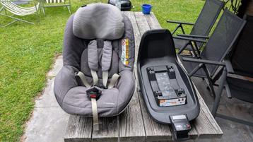 Maxi Cosi autostoeltje 2wayPearl met isofix base beschikbaar voor biedingen