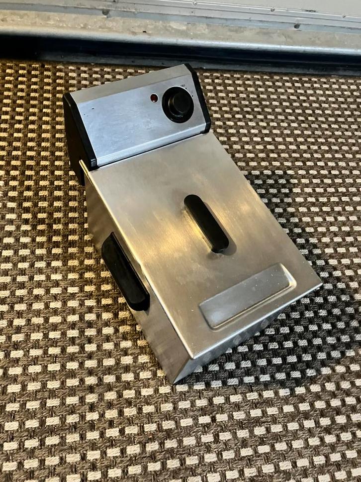 Friteuse Fritel Prof-line 3355 professional, Witgoed en Apparatuur, Frituurpannen, Zo goed als nieuw, 3 tot 4 liter, Uitneembare binnenpan