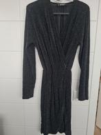 Zwarte glitter jurk van Pretty Body - Maat M, Kleding | Dames, Pretty Body, Zwart, Maat 42/44 (L), Ophalen of Verzenden