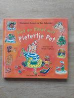 Sint en Kerst met Pietertje Pet - Busser & Schröder, Boeken, Ophalen of Verzenden, Zo goed als nieuw, Marianne Busser & Ron Schröder
