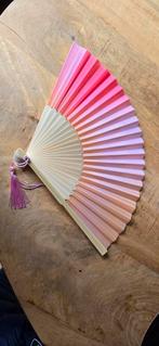 48 Handwaaiers, Kleding | Dames, Carnavalskleding en Feestkleding, Nieuw, Ophalen of Verzenden, Overige thema's, Accessoires