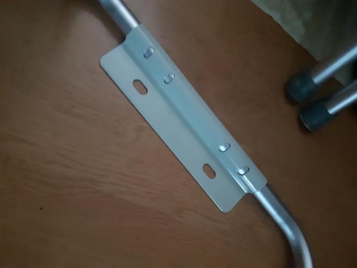 Wc hulpmiddel frame, Huis en Inrichting, Overige Huis en Inrichting, Zo goed als nieuw, Ophalen