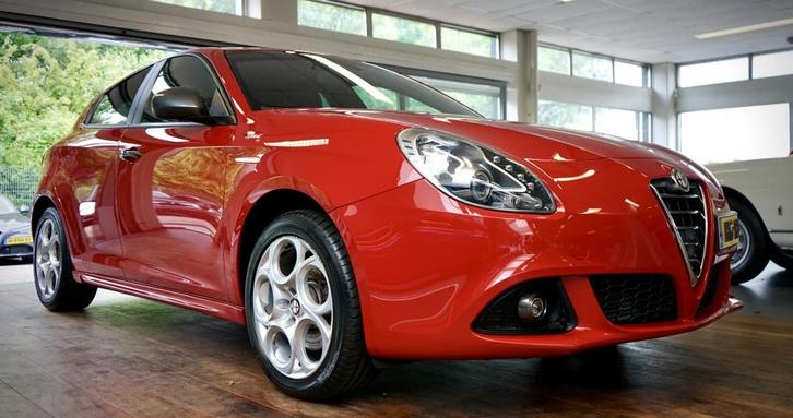 Alfa romeo Giulietta 1.4 T Sprint | Schakel flipper | | Auto, Auto's, Alfa Romeo, Bedrijf, Giulietta, ABS, Airbags, Airconditioning