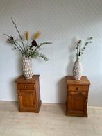2 geloogd grenen nachtkastjes, Huis en Inrichting, Slaapkamer | Nachtkastjes, Ophalen, 70 cm of meer, Hout, 65 cm of meer