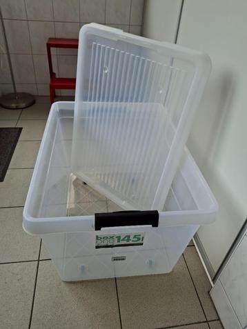 grote en doorzichtige opbergboxen 145l / 3 stuks beschikbaar voor biedingen