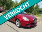 Alfa Romeo Giulietta 1.4 T Distinctive Airco* Cruise* N.A.P., Voorwielaandrijving, Gebruikt, Zwart, 4 cilinders