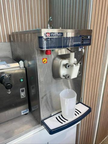 Nissei Softijsmachine - Tafelmodel beschikbaar voor biedingen