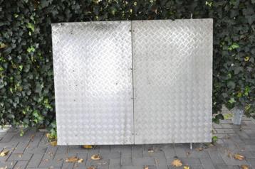 Oprijplaat aluminium scharnierend zeer sterk 1,50 x 1,18 beschikbaar voor biedingen