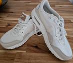 Nike sneakers wit/ beige, Kleding | Dames, Schoenen, Ophalen of Verzenden, Zo goed als nieuw, Wit, Sneakers of Gympen