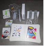 Wii met standaard, snoeren, consoles, balanceboard en games, Ophalen, Gebruikt, Met 2 controllers, Met games